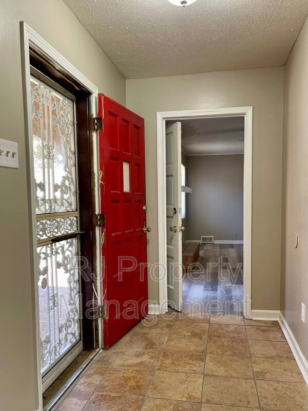 House for rent at 5368 Scottsdale Ave, Memphis, TN 38115