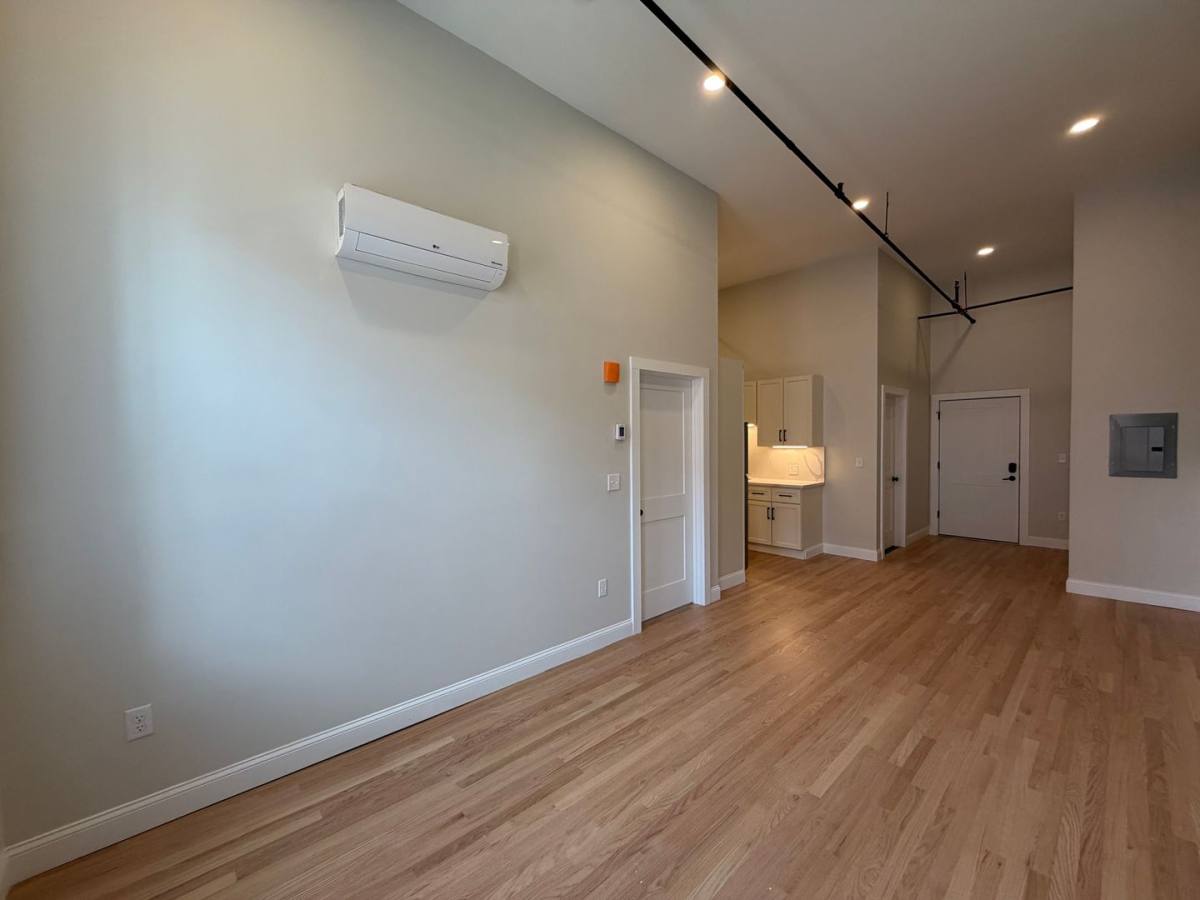 Apartment for rent at 38-42 Washington St, Haverhill, MA 01832