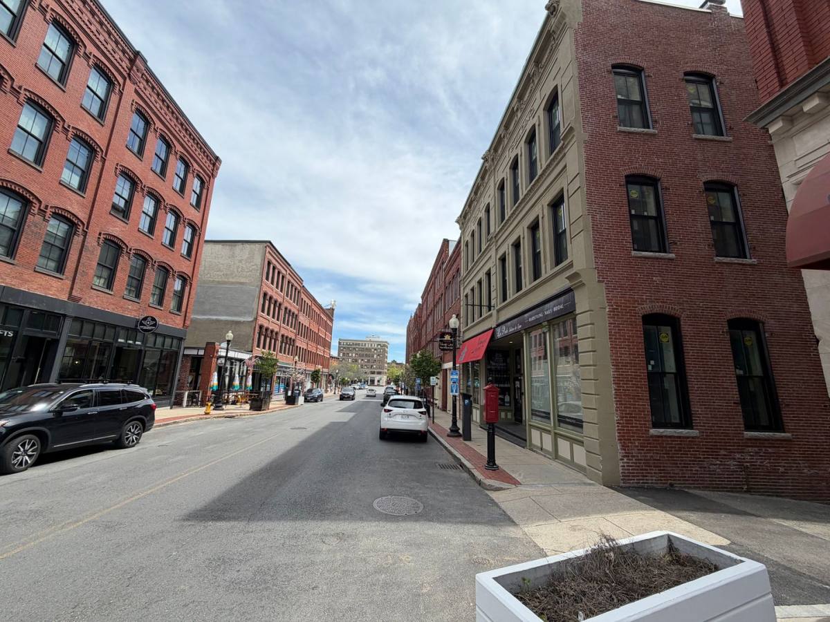 Apartment for rent at 38-42 Washington St, Haverhill, MA 01832