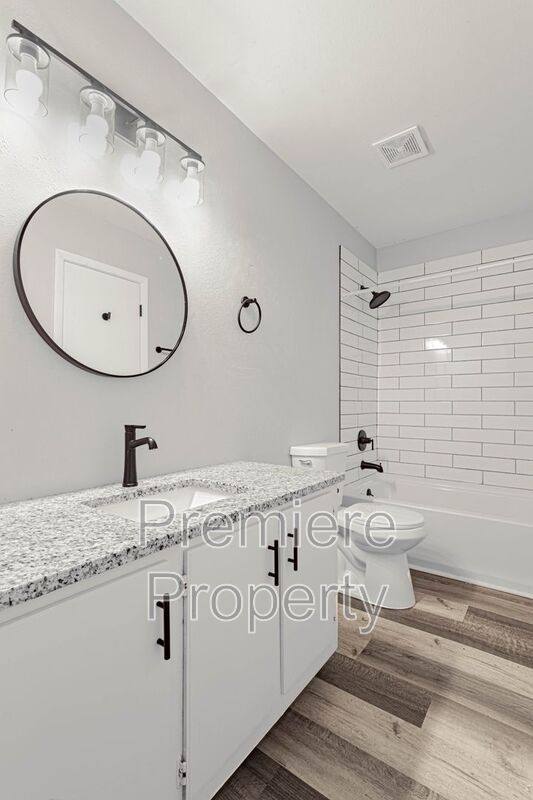 Townhouse for rent at 3910 E 123rd Terrace #B, Grandview, MO 64030