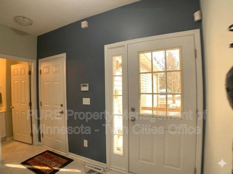 Townhouse for rent at 2245 Creekside Court, Saint Paul, MN 55122