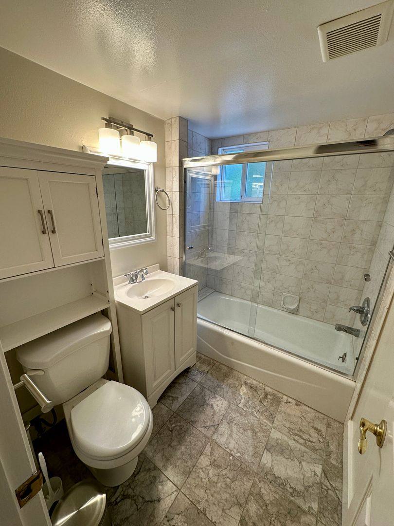 Apartment for rent at 49 Los Gatos Blvd, Los Gatos, CA 95030