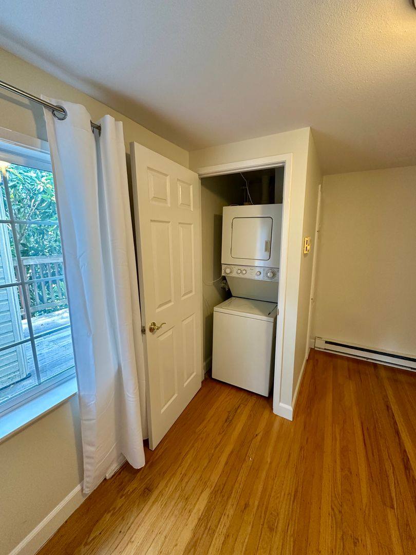 Apartment for rent at 49 Los Gatos Blvd, Los Gatos, CA 95030