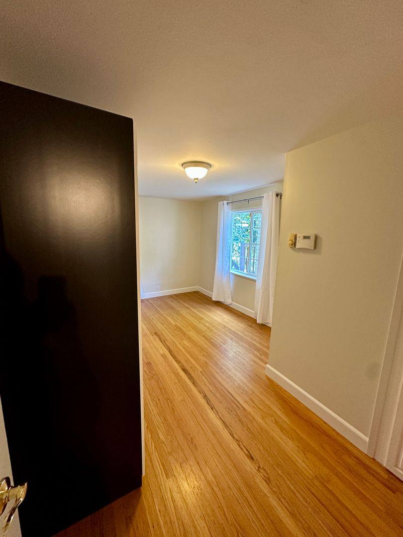 Apartment for rent at 49 Los Gatos Blvd, Los Gatos, CA 95030