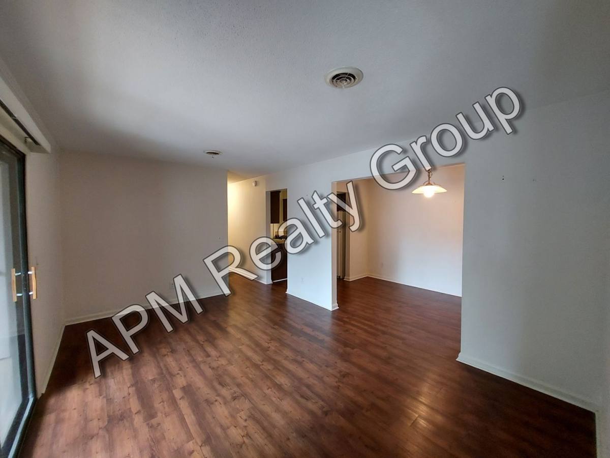 House for rent at 721 Deerwood St E, Columbia, SC 29205