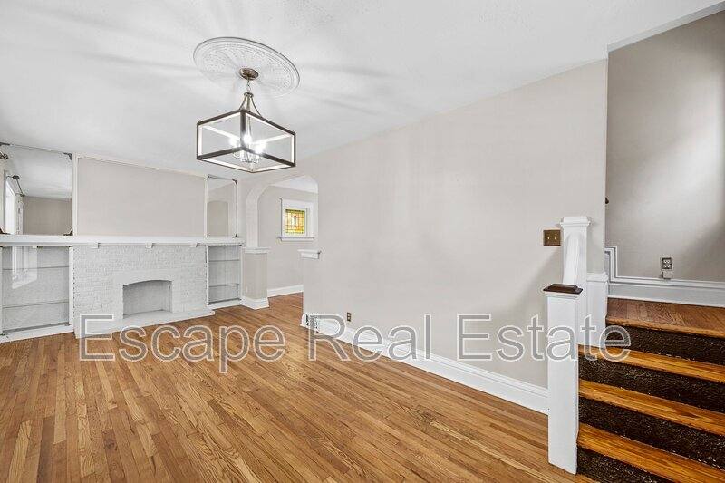 House for rent at 5616 S Kingshighway Blvd, Saint Louis, MO 63109
