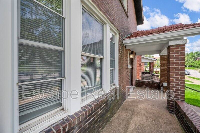 House for rent at 5616 S Kingshighway Blvd, Saint Louis, MO 63109