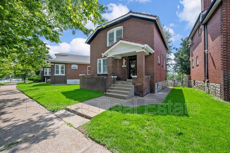 House for rent at 5616 S Kingshighway Blvd, Saint Louis, MO 63109