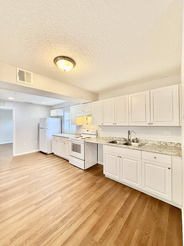 Apartment for rent at 425 F St #2, Lake Wales, FL 33853
