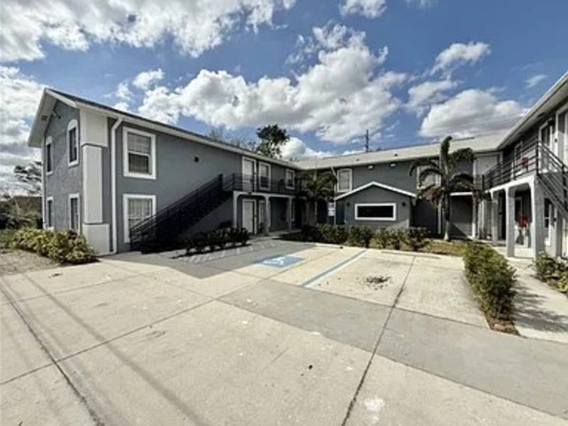 Apartment for rent at 425 F St #2, Lake Wales, FL 33853