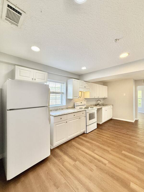 Apartment for rent at 425 F St #2, Lake Wales, FL 33853