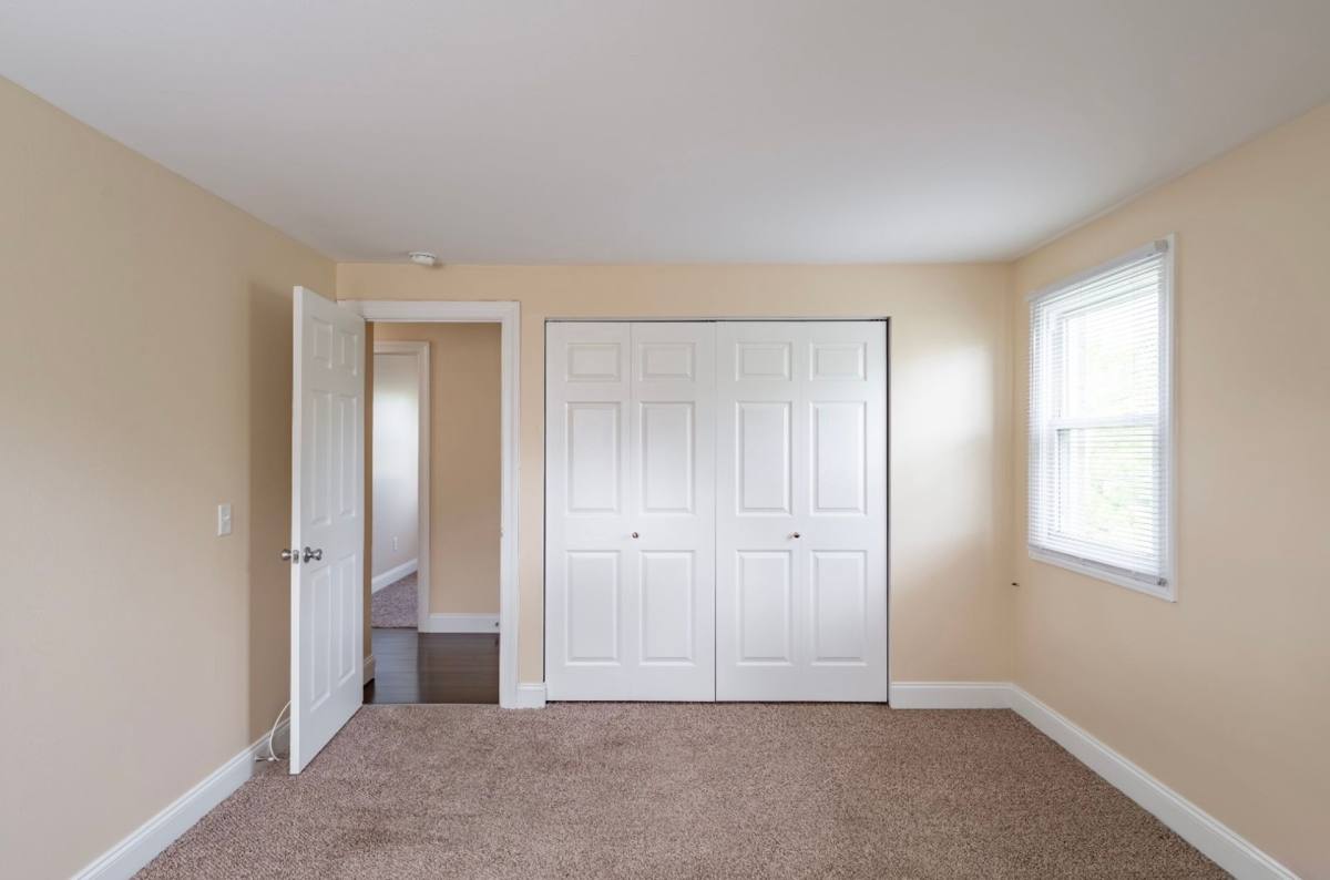 Apartment for rent at 5327 Rogers Rd, Hamburg, NY 14075