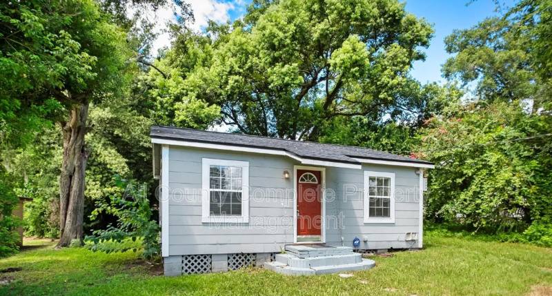 House for rent at 9248 9th Ave, Jacksonville, FL 32208