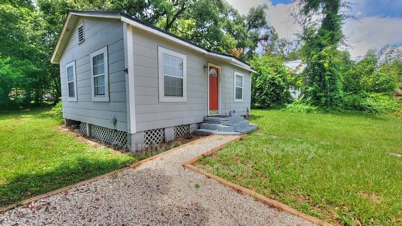 House for rent at 9248 9th Ave, Jacksonville, FL 32208