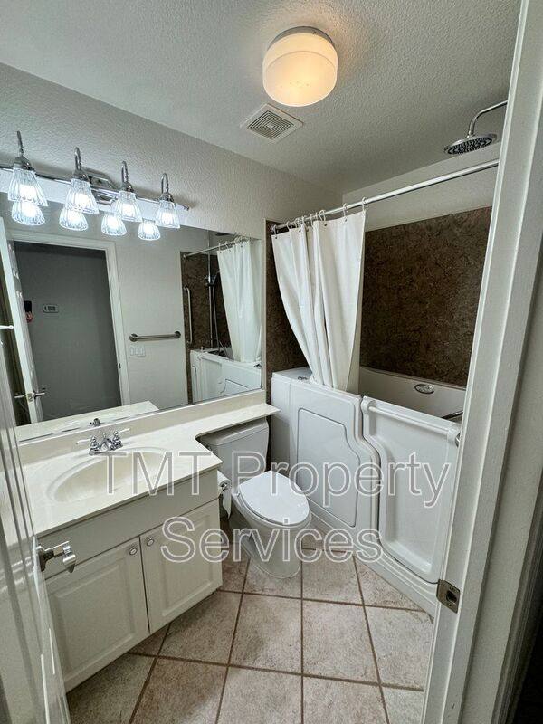 House for rent at 204 Sapphire Court, Roseville, CA 95678