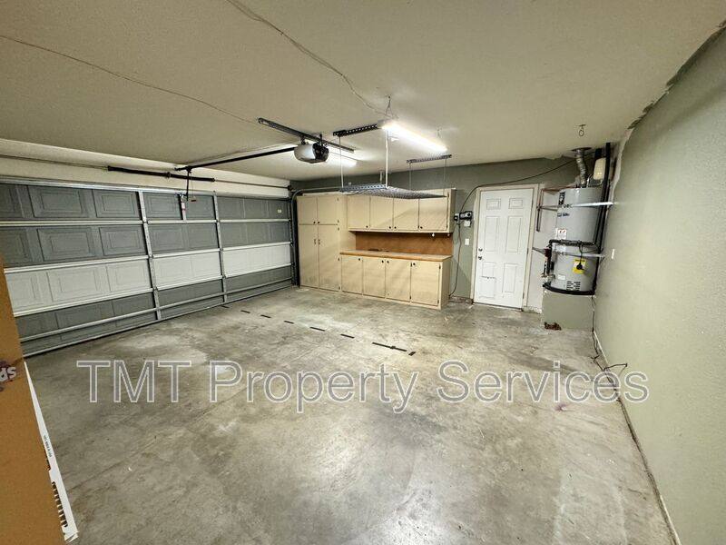 House for rent at 204 Sapphire Court, Roseville, CA 95678