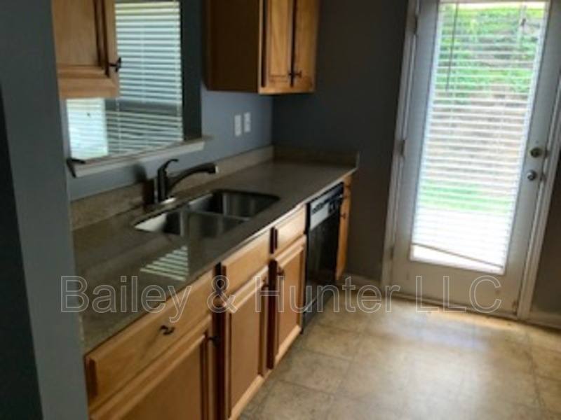 Townhouse for rent at 473 Mulberry Row SE, Atlanta, GA 30354