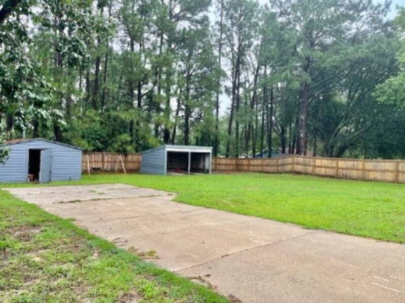 House for rent at 1708 N Poplar St, Aberdeen, NC 28315