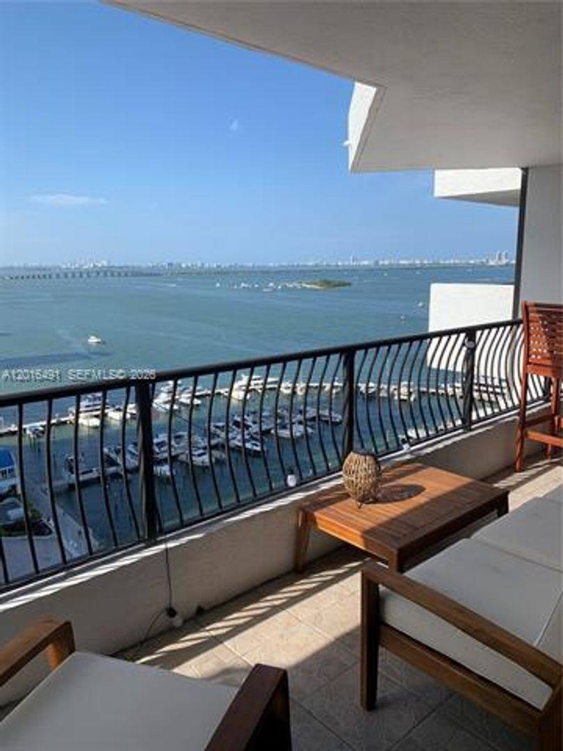 Apartment for rent at 555 NE 15th St, Miami, FL 33132