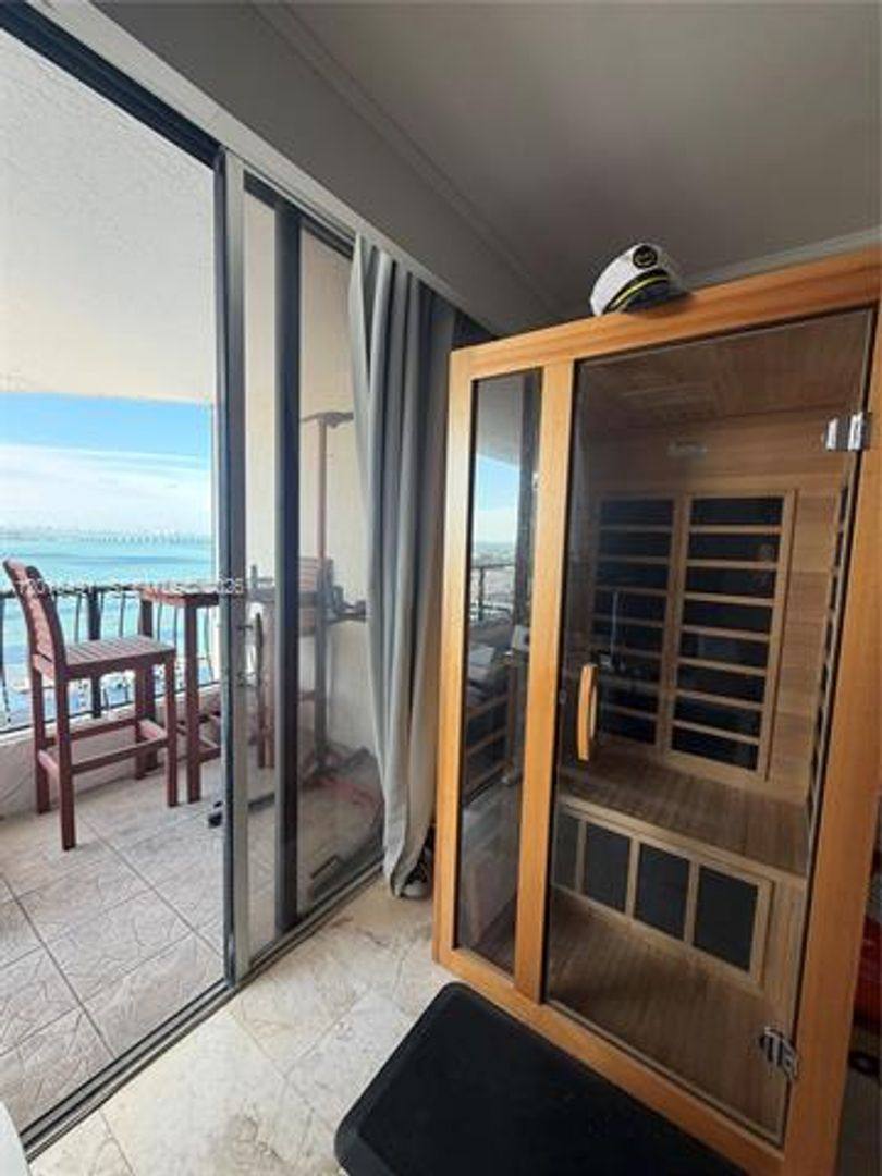 Apartment for rent at 555 NE 15th St, Miami, FL 33132