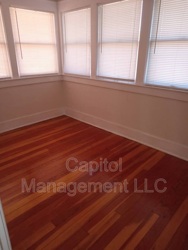 Apartment for rent at 605 S Grand Ave #2, Lansing, MI 48933