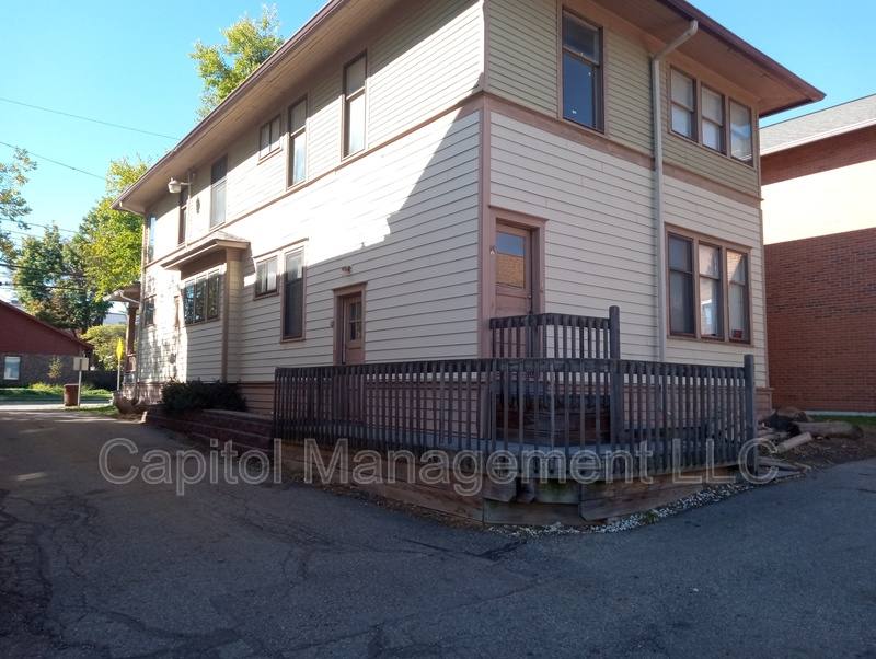 Apartment for rent at 605 S Grand Ave #2, Lansing, MI 48933