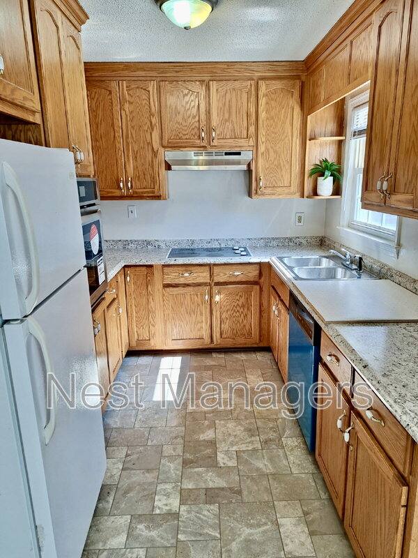 House for rent at 3533 Furman Dr, Fayetteville, NC 28304