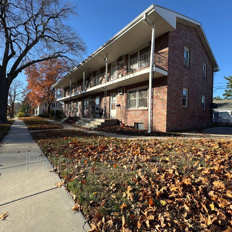 House for rent at 4900 Huntington Ave #4, Lincoln, NE 68504
