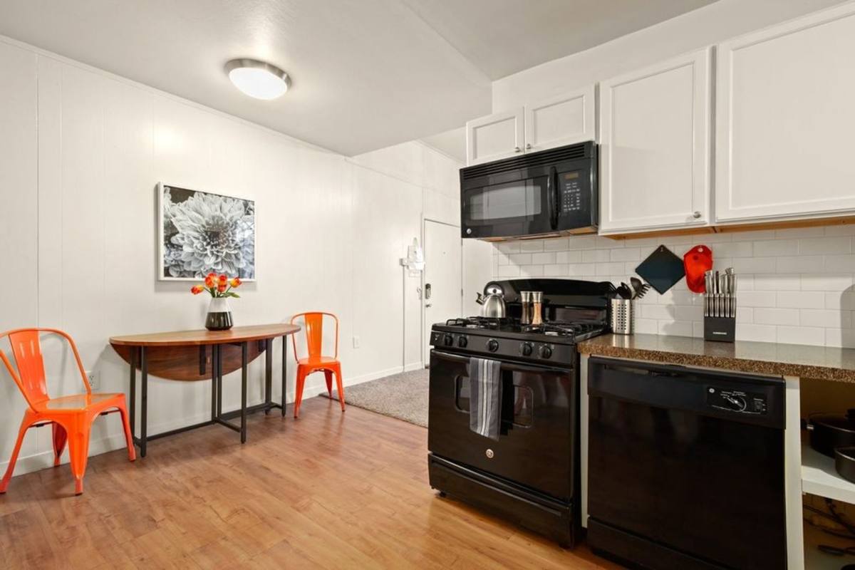 Apartment for rent at 302 E 30th, Austin, TX 78705