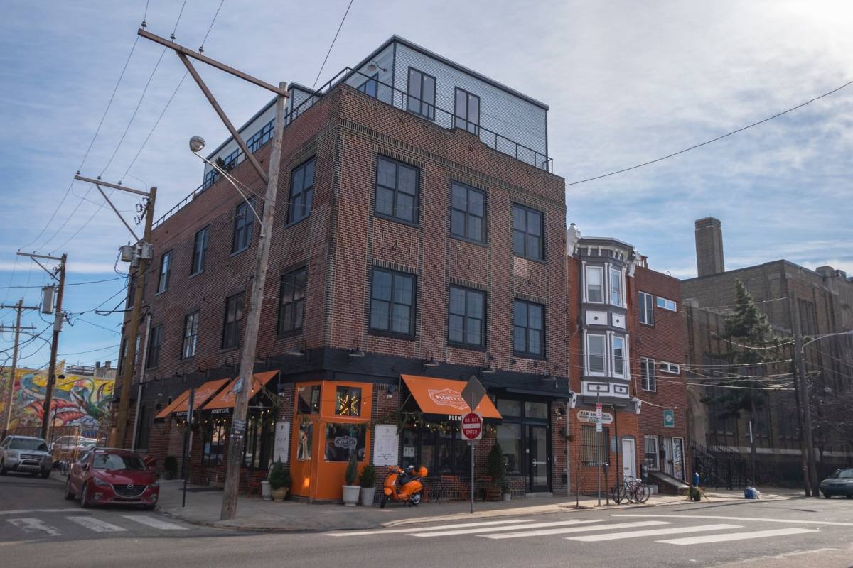 Apartment for rent at 705-7 S 5th St, Philadelphia, PA 19147