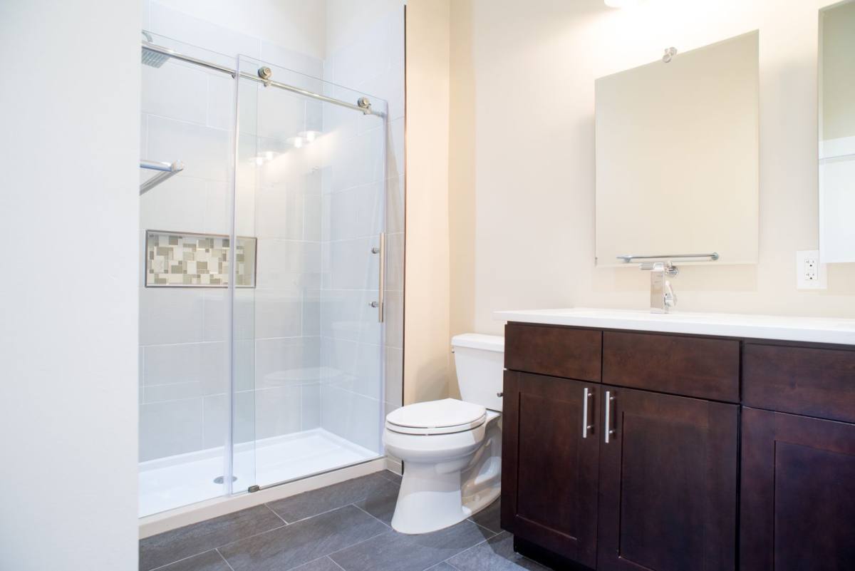 Apartment for rent at 705-7 S 5th St, Philadelphia, PA 19147