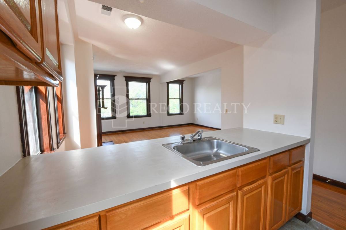 Apartment for rent at 60-66 Main St, Hartford, CT 06106