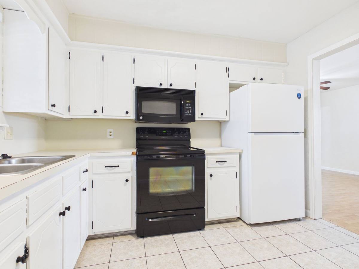 House for rent at 4663 SE Brighton Dr, Lawton, OK 73501