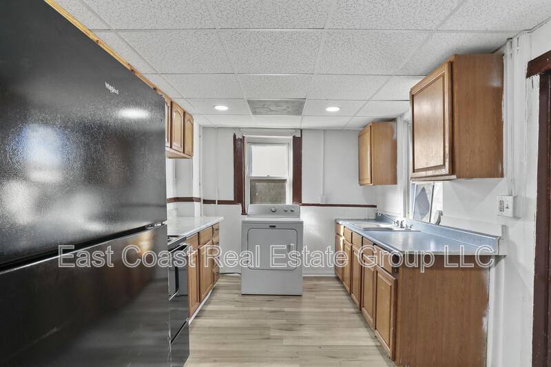 Townhouse for rent at 218 N College St, Martinsburg, WV 25401