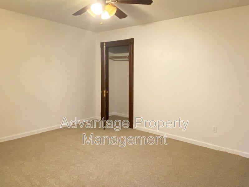 Apartment for rent at 324 Calapooia St SW #3, Albany, OR 97321