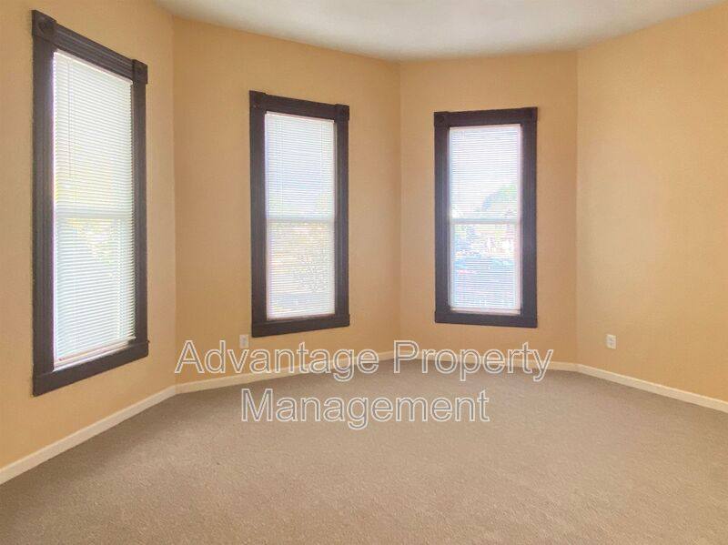 Apartment for rent at 324 Calapooia St SW #3, Albany, OR 97321