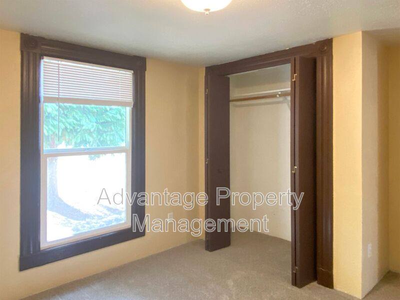 Apartment for rent at 324 Calapooia St SW #3, Albany, OR 97321