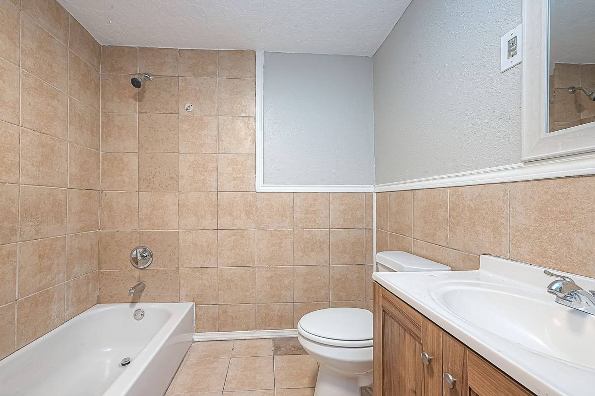 House for rent at 8304 Darien St, Houston, TX 77028