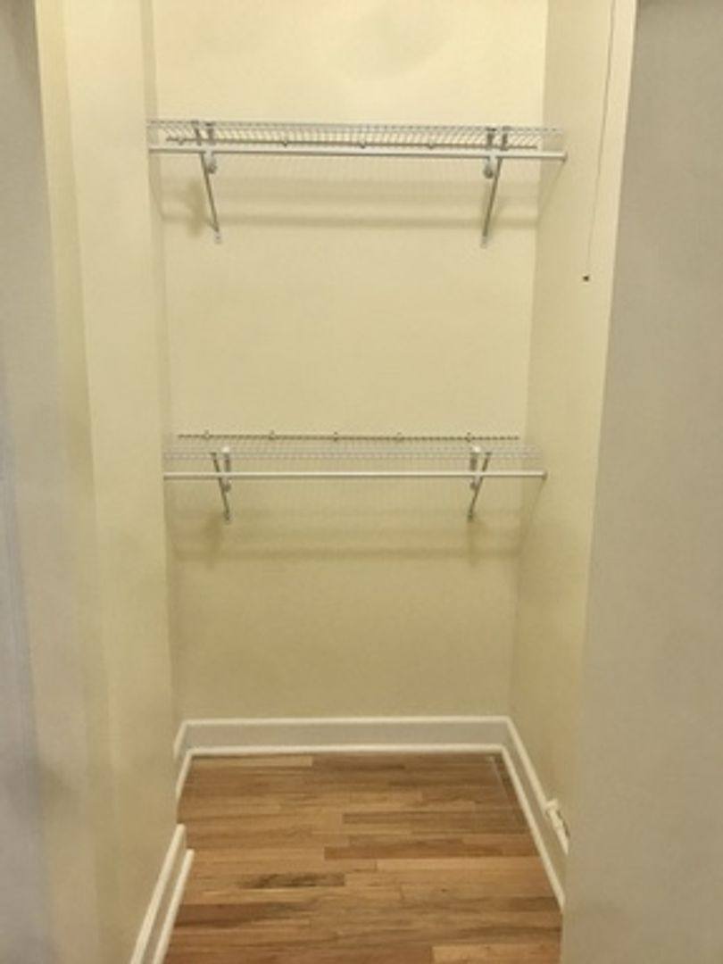 Apartment for rent at 3241 N Broadway St, Chicago, IL 60657