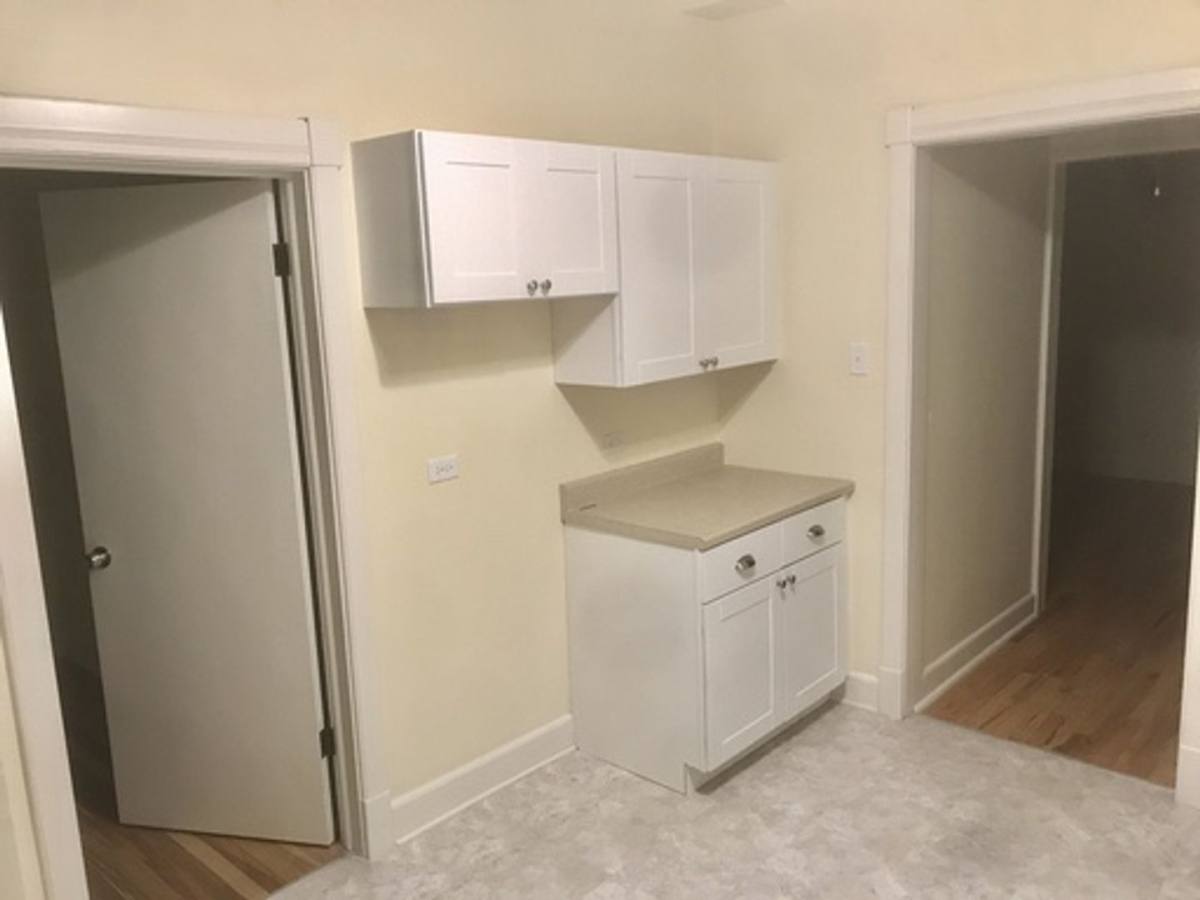 Apartment for rent at 3241 N Broadway St, Chicago, IL 60657
