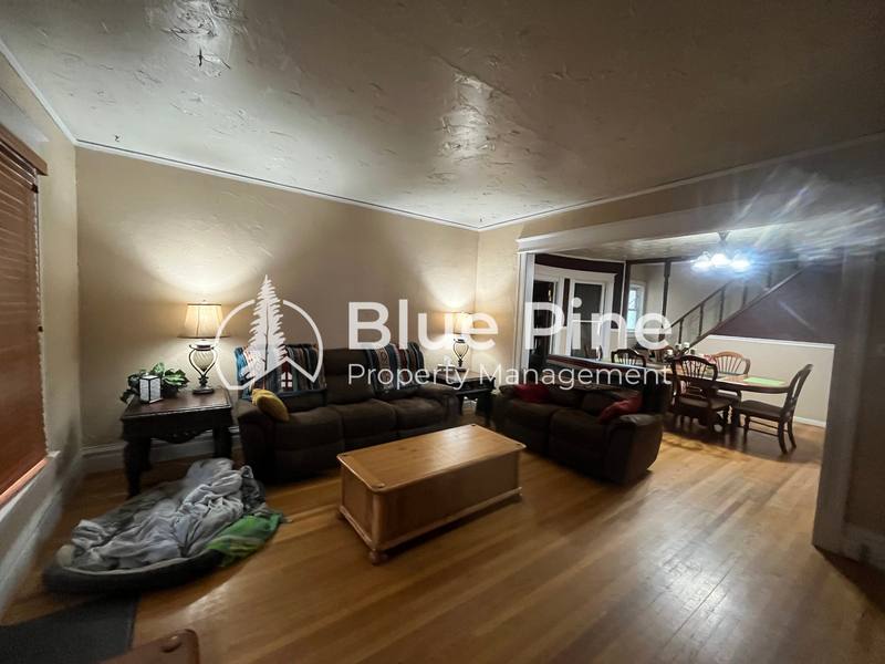 House for rent at 284 S Ridge Ave, Idaho Falls, ID 83402