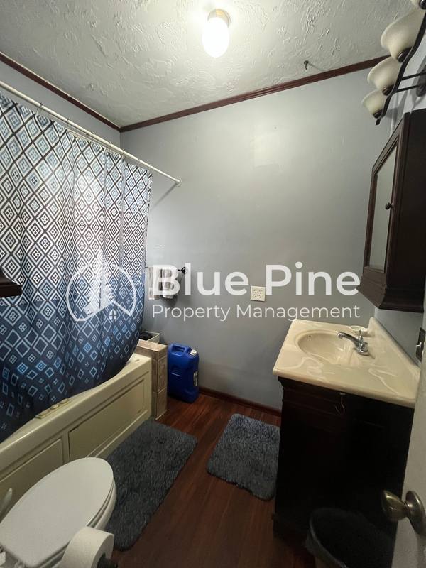 House for rent at 284 S Ridge Ave, Idaho Falls, ID 83402