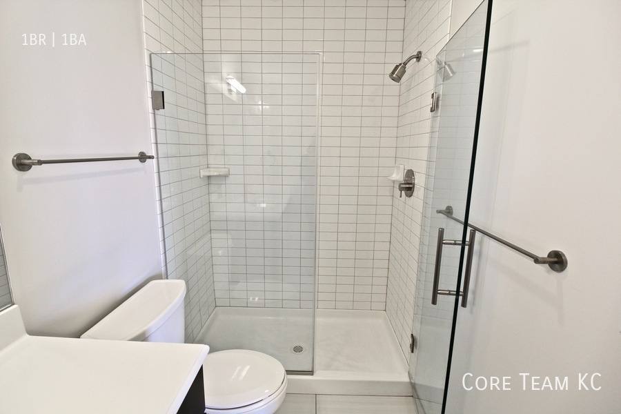 Condo for rent at 217 W Pershing Rd, Kansas City, MO 64108
