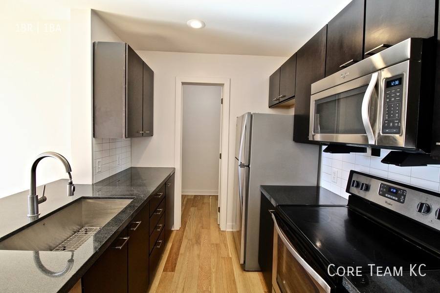 Condo for rent at 217 W Pershing Rd, Kansas City, MO 64108