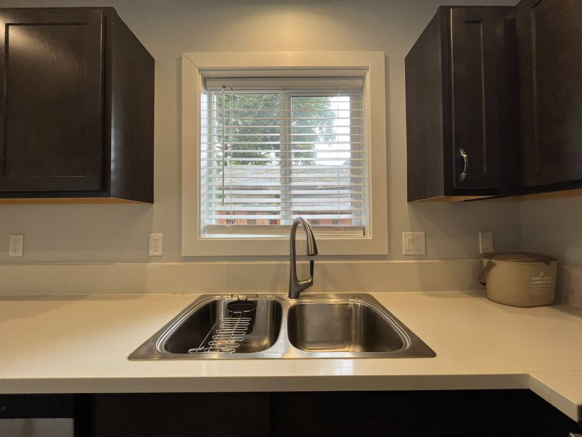 House for rent at 2822 NE Davis St, Portland, OR 97232