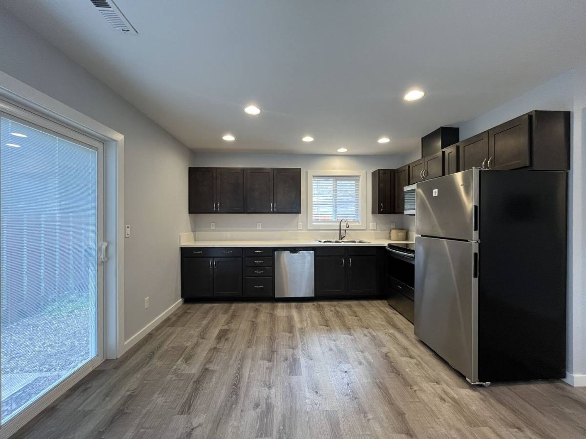 House for rent at 2822 NE Davis St, Portland, OR 97232