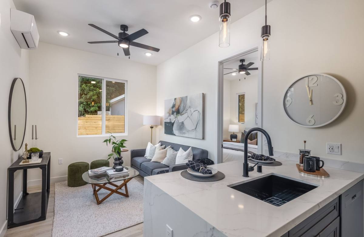 Apartment for rent at 4678 Firestone St #202, San Diego, CA 92117