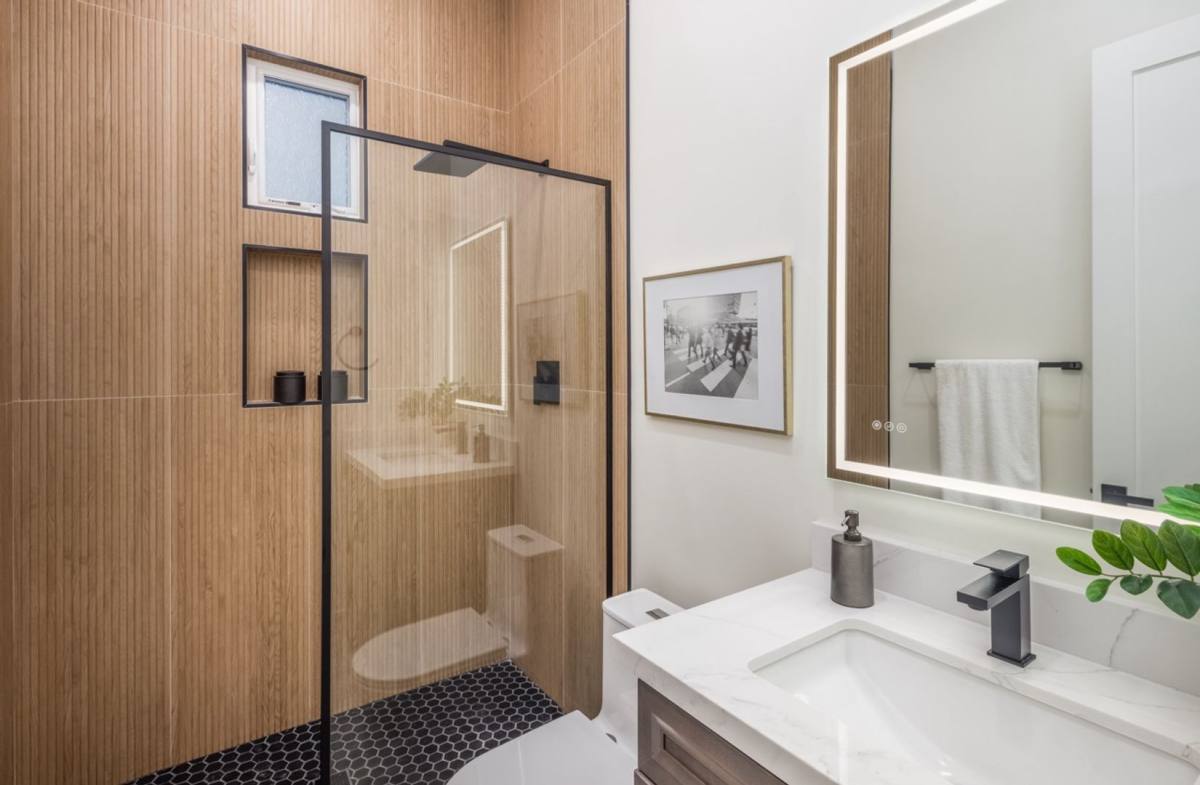 Apartment for rent at 4678 Firestone St #202, San Diego, CA 92117