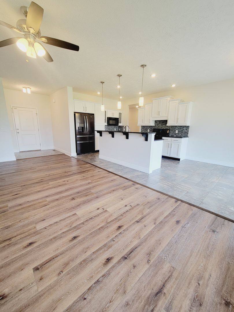 House for rent at 5605 W Sunflower Dr, Springfield, MO 65802