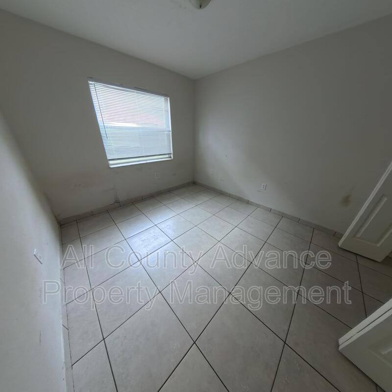 Apartment for rent at 4909 E Temple Heights Rd, Tampa, FL 33617